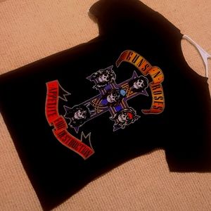 Guns and roses t shit-shirt the album appetite for destruction.